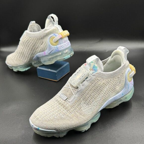 Wmns Nike Air VaporMax 2020 Flyknit 'Summit White' - Picture 6 of 10